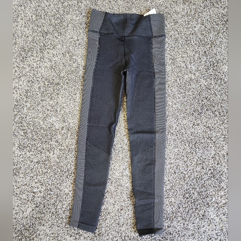 Aerie Offline 7/8 Legging Size Small NWT